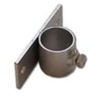 Držák stožáru o průměru 35mm, bez odsazení s delším pásem