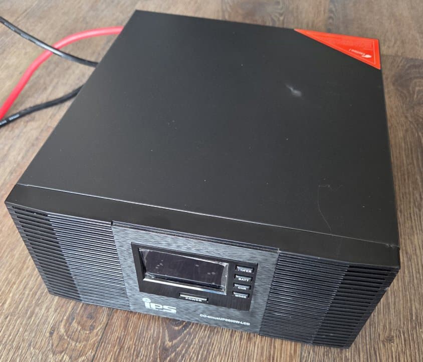 ADLER záložní zdroj UPS 600W 230V, 12V - Bazar