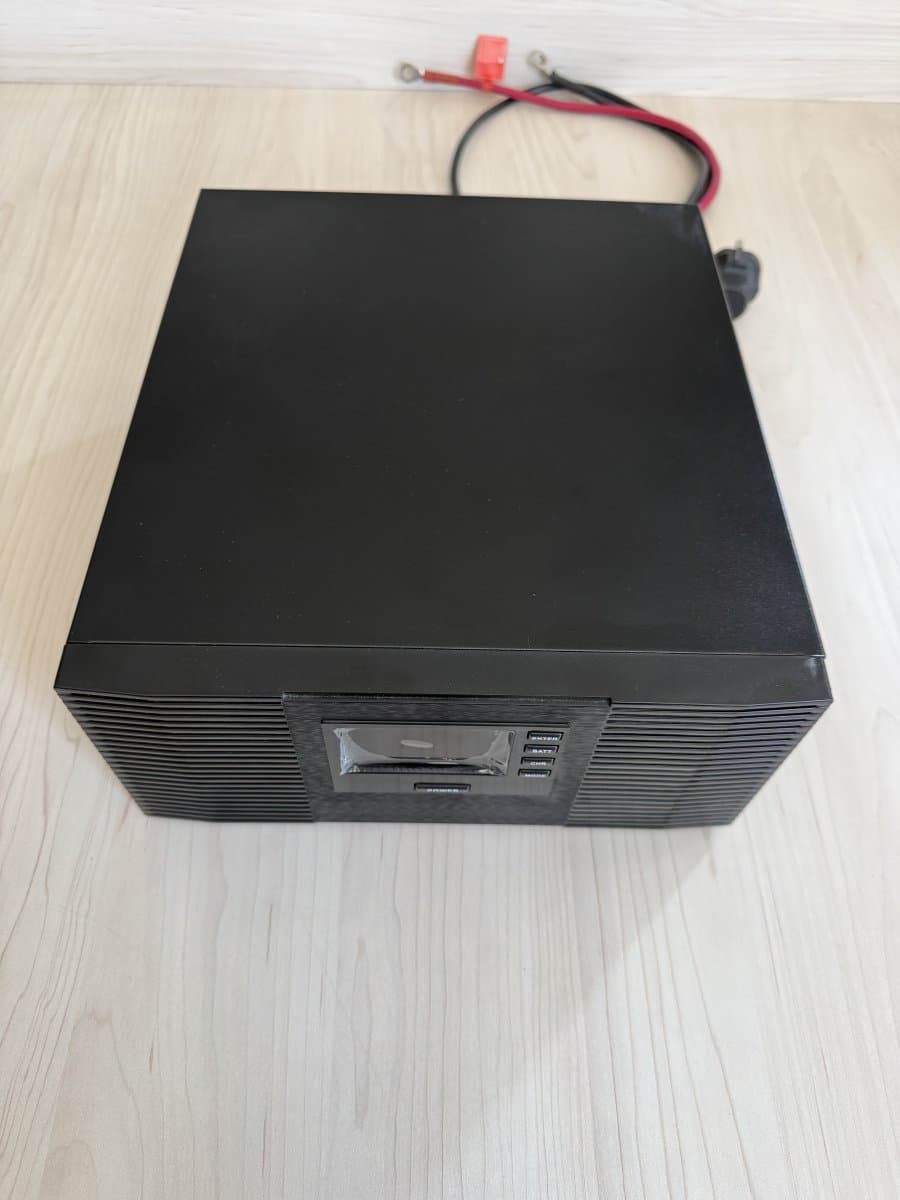 ADLER záložní zdroj UPS 600W 230V, 12V - Bazar