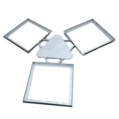 Dlaždice pro příhradový stožár