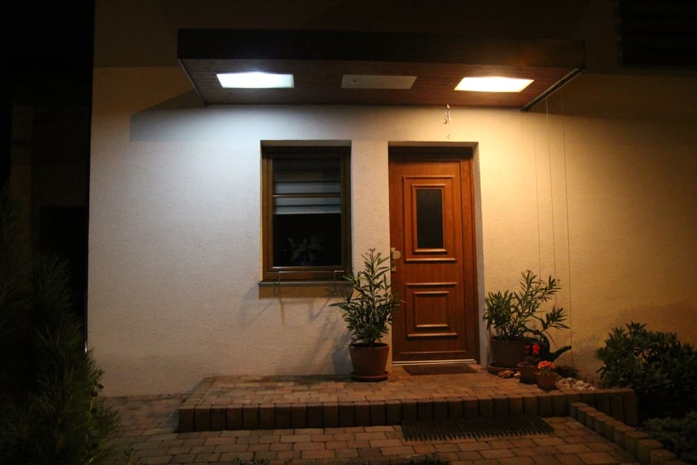 EuroLight LED žárovka E27, 18W, 3000k - koule