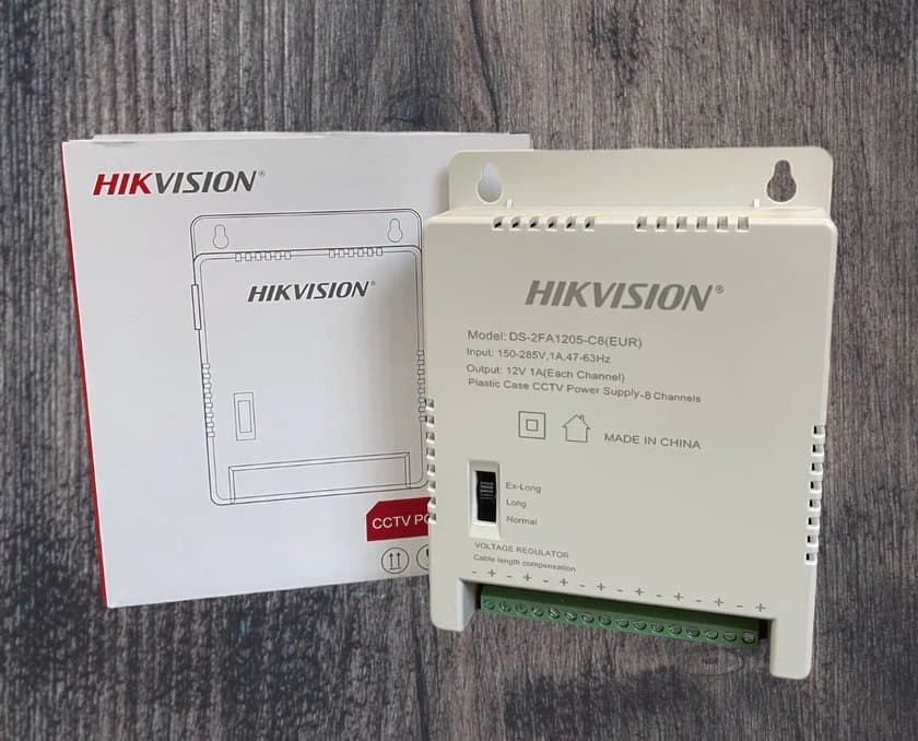 Hikvision DS-2FA1205-C8 - Spínaný zdroj 12V/5A, 8x výstup