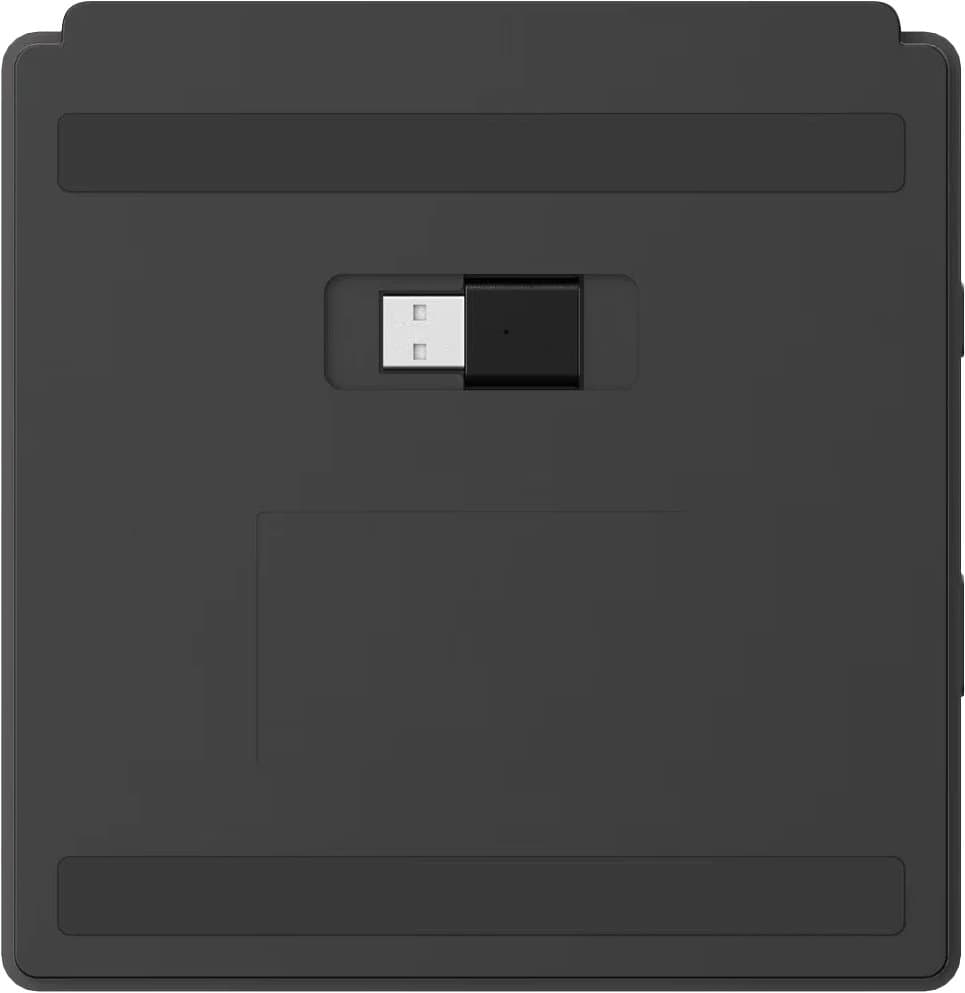 Huawei M100 Pro, všesměrový mikrofon s reproduktorem