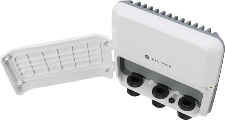 MikroTik RouterBOARD RB5009UPr+S+OUT