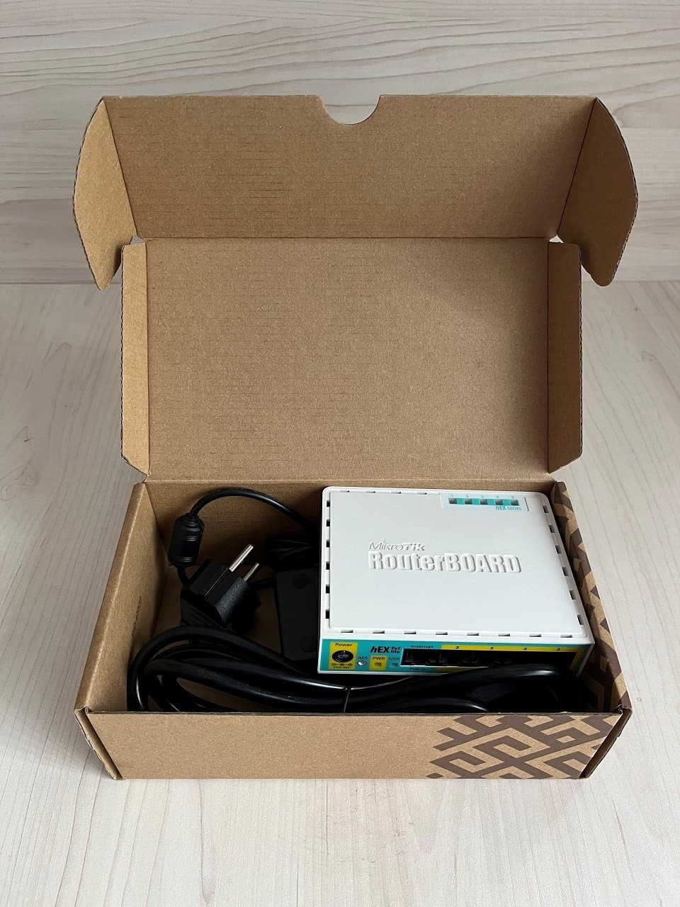 MikroTik RouterBOARD RB750UPr2, hEX PoE lite - Bazar