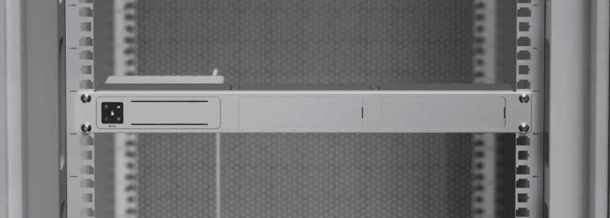 Ubiquiti UACC-AI-Key-RM, Rackový úchyt pro AI Key