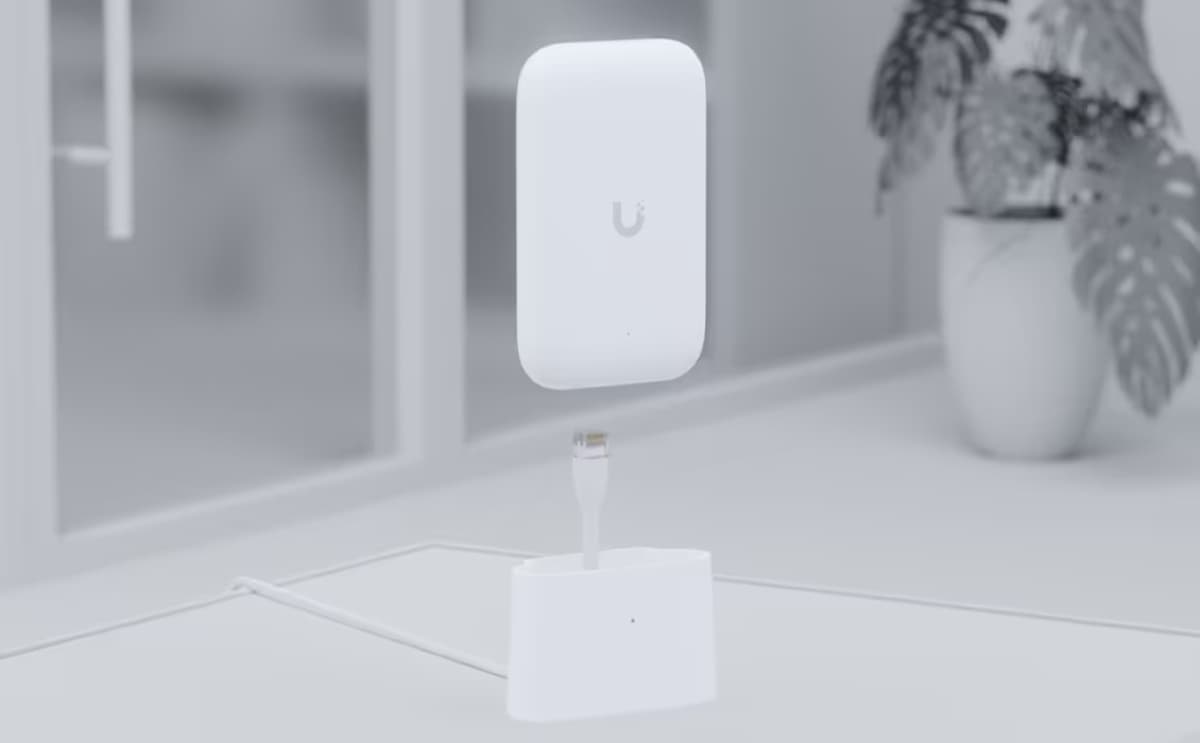 Ubiquiti UACC-UK-Ultra-TS - Stojánek na Stůl pro UK-Ultra