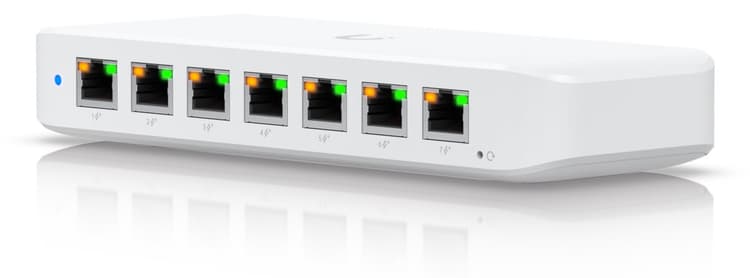 Ubiquiti UniFi switch USW-Ultra, bez napájecího adaptéru