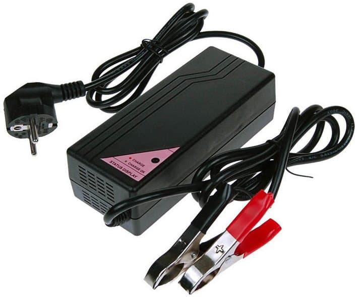 Nabíječka WILSTAR 12V/4A pro olověné AGM/GEL akumulátory (15 - 50Ah)